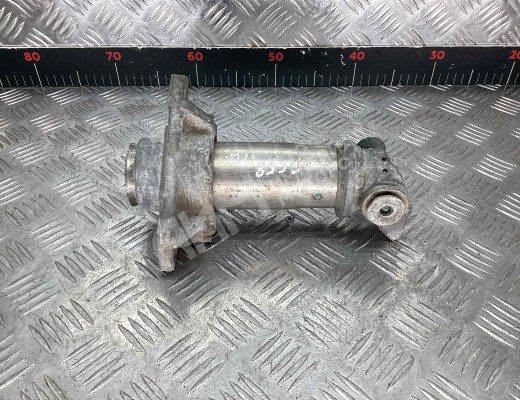 Кронштейн крепления бампера переднего Audi A4 B6 (8EC, 8E5) 2000-2004  Audi A4 A4 B6 (8EC, 8E5) 2000-2004