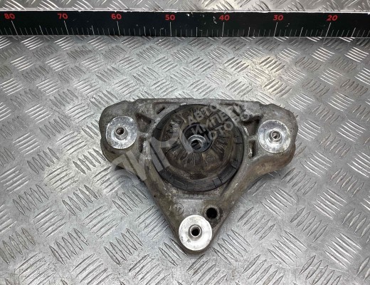 Опора амортизатора верхняя (чашка) Audi A4 B6 (8EC, 8E5) 2000-2004  Audi A4 A4 B6 (8EC, 8E5) 2000-2004