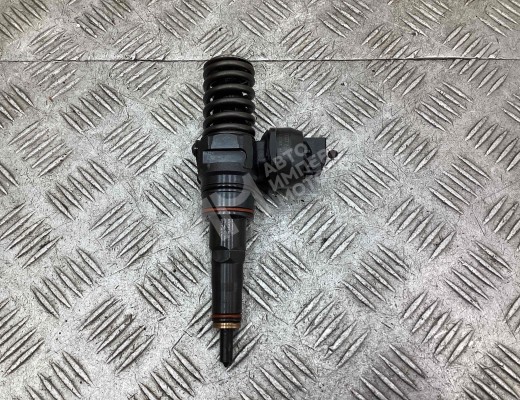 Форсунка Volkswagen Golf IV (1J) 1997-2004  Volkswagen Golf Golf IV (1J) 1997-2004