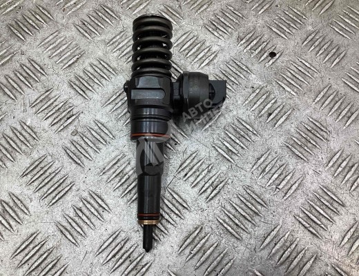 Форсунка Volkswagen Golf IV (1J) 1997-2004  Volkswagen Golf Golf IV (1J) 1997-2004