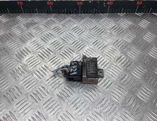 Реле накала свечей Nissan Primera III (P12) 2002-2008  Nissan Primera Primera III (P12) 2002-2008