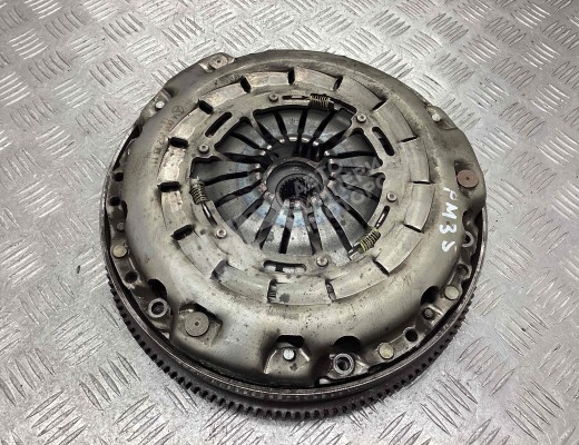 Маховик Mercedes C (W203) 2000-2004  Mercedes C C (W203) 2000-2004