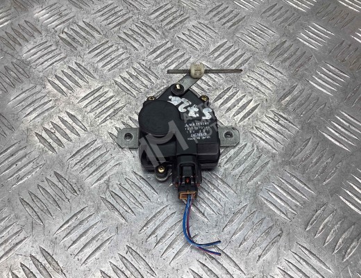 Активатор замка багажника Mitsubishi Space Wagon III 1998-2004  Mitsubishi Space Wagon Space Wagon III 1998-2004