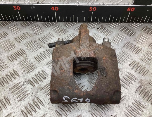 Суппорт задний правый Chrysler Voyager IV (RG) 2001-2008  Chrysler Voyager Voyager IV (RG) 2001-2008