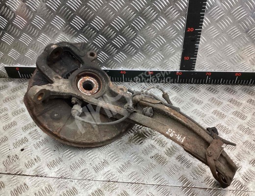 Кулак поворотный правый Volkswagen Touareg I (7L) 2002-2006  Volkswagen Touareg Touareg I (7L) 2002-2006