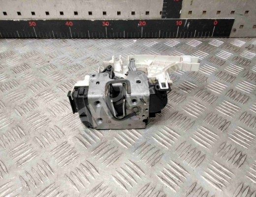 Замок двери передней левой Mercedes Sprinter II (W906) 2006-2013  Mercedes Sprinter Sprinter II (W906) 2006-2013