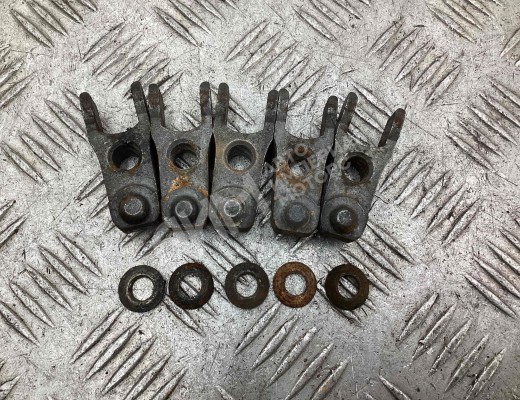 Скоба (кронштейн) крепления форсунки Volkswagen Transporter T4 (7D) 1997-2003 рестайлинг  Volkswagen Transporter Transporter T4 (7D) 1997-2003 рестайлинг