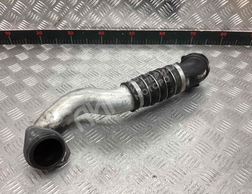 Патрубок интеркулера BMW 5-Series (E60/61) 2007-2010 рестайлинг  BMW 5-Series 5-Series (E60/61) 2007-2010 рестайлинг