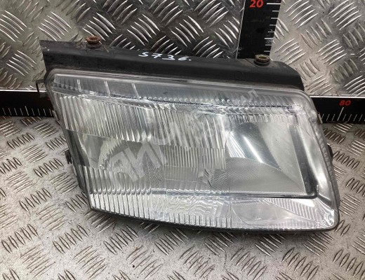 Фара правая Volkswagen Passat B5 (3B) 1996-2000  Volkswagen Passat Passat B5 (3B) 1996-2000