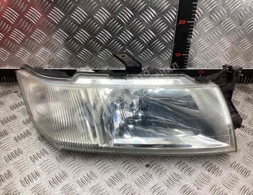 Фара правая Mitsubishi Space Wagon III 1998-2004  Mitsubishi Space Wagon Space Wagon III 1998-2004