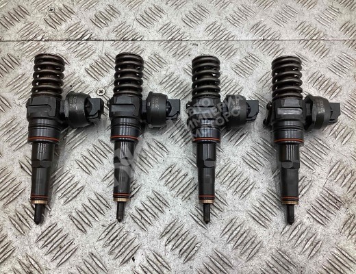 Форсунка Volkswagen Golf IV (1J) 1997-2004  Volkswagen Golf Golf IV (1J) 1997-2004