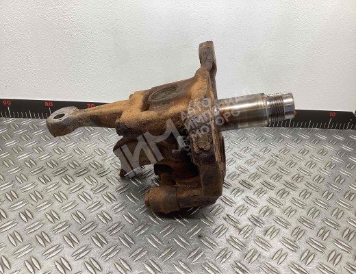 Кулак поворотный левый Renault Midlum I 2000-2006  Renault Midlum Midlum I 2000-2006