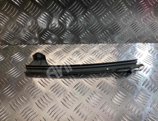 Направляющая стекла Toyota Avensis III (T270) 2008-2015  Toyota Avensis Avensis III (T270) 2008-2015