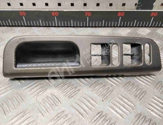 Ручка внутренняя передняя левая Ford Galaxy I (WGR) 2000-2006 рестайлинг  Ford Galaxy Galaxy I (WGR) 2000-2006 рестайлинг