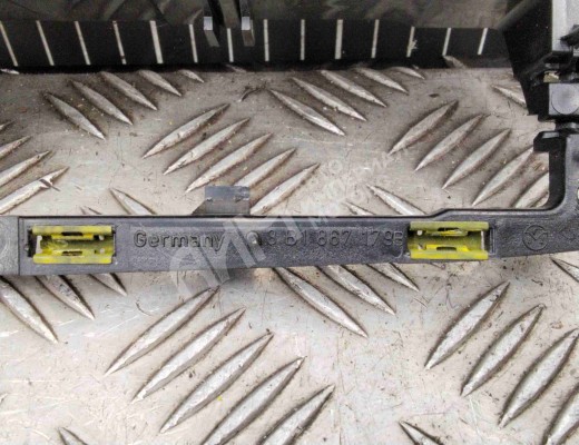 Ручка внутренняя передняя левая Volkswagen Passat B5 (3B) 1996-2000  Volkswagen Passat Passat B5 (3B) 1996-2000