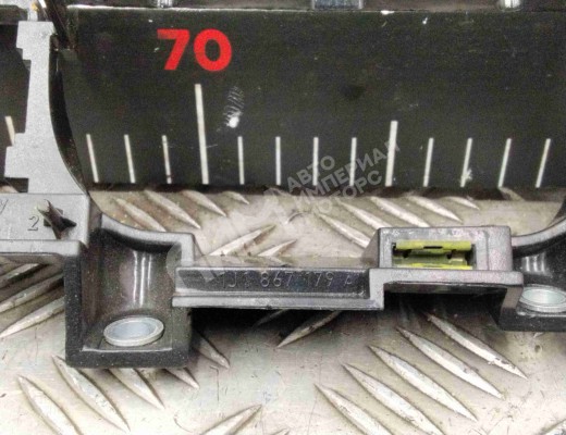 Ручка внутренняя передняя левая Volkswagen Golf IV (1J) 1997-2004  Volkswagen Golf Golf IV (1J) 1997-2004