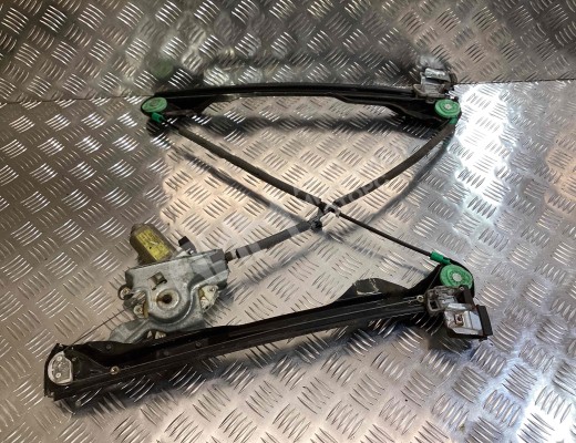 Стеклоподъемник передний правый Ford Focus I 2001-2005 рестайлинг  Ford Focus Focus I 2001-2005 рестайлинг