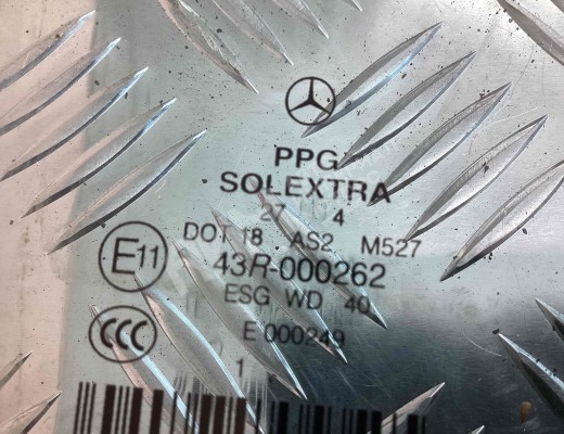 Стекло двери задней правой Mercedes E (W211) 2002-2006  Mercedes E E (W211) 2002-2006