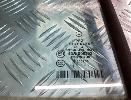 Форточка задняя правая Mercedes E (W211) 2002-2006  Mercedes E E (W211) 2002-2006