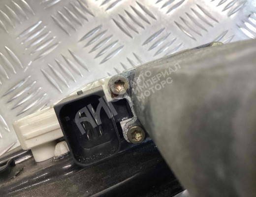 Стеклоподъемник задний правый Mercedes E (W211) 2002-2006  Mercedes E E (W211) 2002-2006