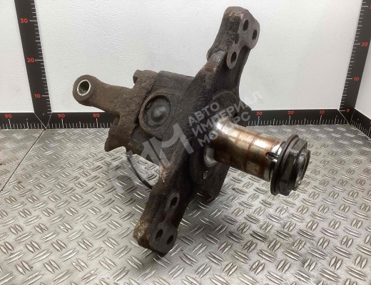 Кулак поворотный левый Renault Midlum I 2000-2006  Renault Midlum Midlum I 2000-2006