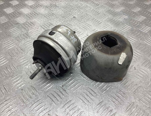 Подушка крепления двигателя Audi A4 B5 (8D) 1999-2001 рестайлинг  Audi A4 A4 B5 (8D) 1999-2001 рестайлинг