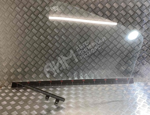 Стекло двери передней левой Mercedes Atego I 1998-2012  Mercedes Atego Atego I 1998-2012