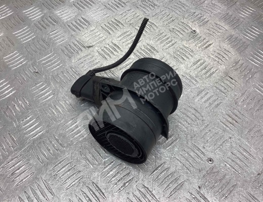 Расходомер воздуха Volkswagen Passat B6 (3C) 2005-2010  Volkswagen Passat Passat B6 (3C) 2005-2010