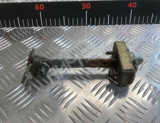 Ограничитель открывания двери Mercedes Atego I 1998-2012  Mercedes Atego Atego I 1998-2012