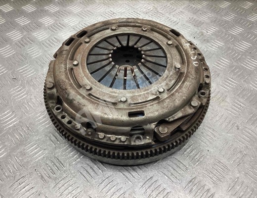 Маховик Volkswagen Passat B6 (3C) 2005-2010  Volkswagen Passat Passat B6 (3C) 2005-2010