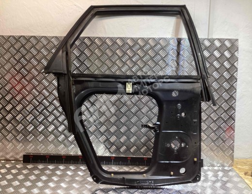 Рамка двери задней правой Audi 100 C3 1982-1991  Audi 100 100 C3 1982-1991