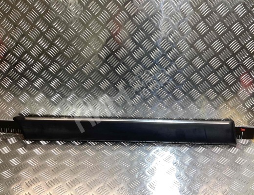 Молдинг двери задней правой Audi 100 C3 1982-1991  Audi 100 100 C3 1982-1991