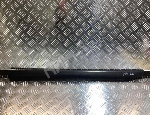 Молдинг двери задней правой Audi 100 C3 1982-1991  Audi 100 100 C3 1982-1991