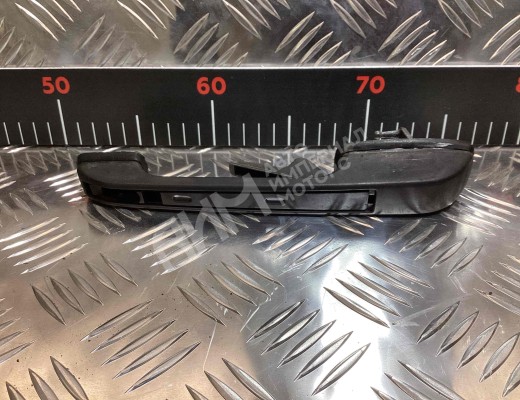 Ручка наружная задняя правая Audi 100 C3 1982-1991  Audi 100 100 C3 1982-1991