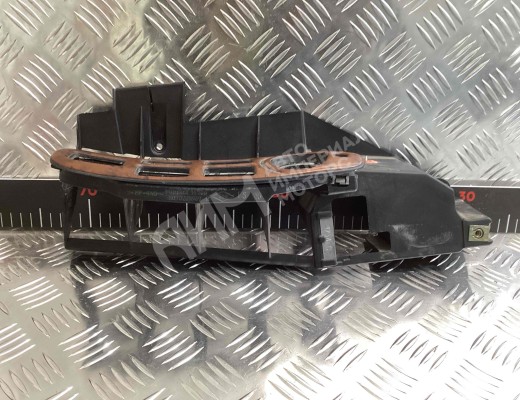 Кронштейн ручки двери Renault Magnum E-TECH II 1997-2000  Renault Magnum Magnum E-TECH II 1997-2000