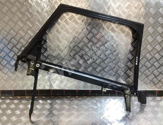 Рамка двери задней левой Audi A4 B6 (8EC, 8E5) 2000-2004  Audi A4 A4 B6 (8EC, 8E5) 2000-2004