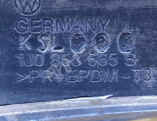 Заглушка (решетка) в бампер Volkswagen Golf IV (1J) 1997-2004  Volkswagen Golf Golf IV (1J) 1997-2004