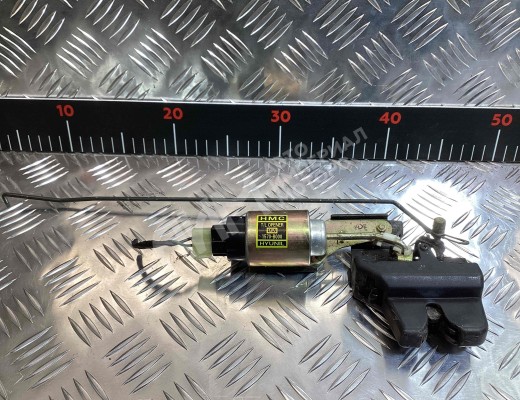 Замок багажника Hyundai Sonata IV (EF) 2001-2004 рестайлинг  Hyundai Sonata Sonata IV (EF) 2001-2004 рестайлинг