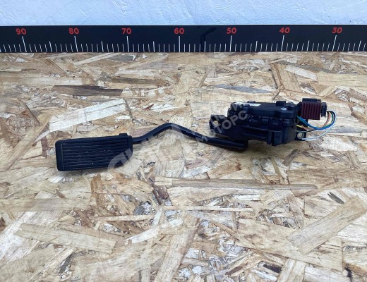 Педаль газа Nissan Primera III (P12) 2002-2008  Nissan Primera Primera III (P12) 2002-2008