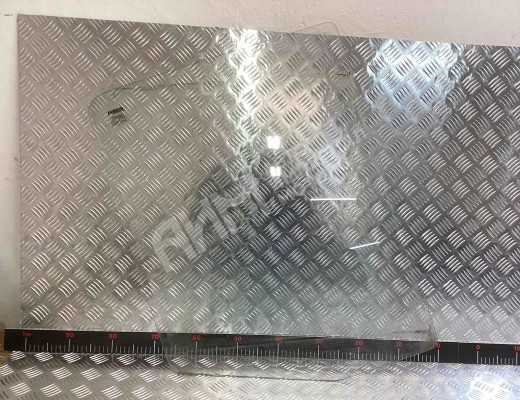 Стекло двери передней правой Iveco Eurocargo I 1991-2002  Iveco Eurocargo Eurocargo I 1991-2002