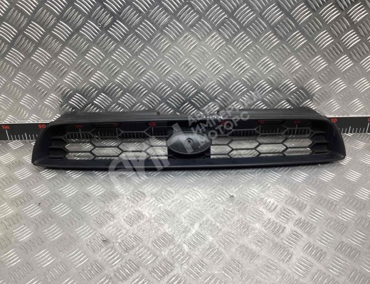 Решетка радиатора Subaru Impreza II (GG/G11) 2000-2002  Subaru Impreza Impreza II (GG/G11) 2000-2002