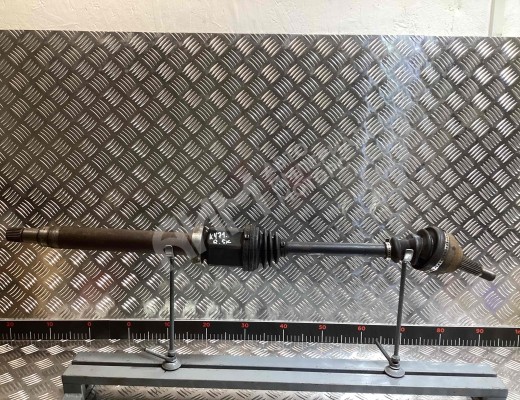 Полуось передняя правая (приводной вал, ШРУС) Ford T. Connect I 2002-2009  Ford Transit Connect T. Connect I 2002-2009