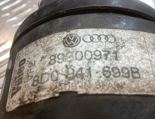 Фара противотуманная левая Audi A4 B5 (8D) 1999-2001 рестайлинг  Audi A4 A4 B5 (8D) 1999-2001 рестайлинг
