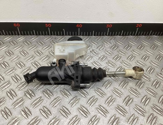 Цилиндр сцепления главный Volvo FH III 2008-2013  Volvo FH FH III 2008-2013