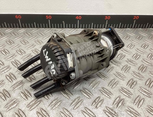 Кран главный тормозной Renault Kerax 1997-2013  Renault Kerax Kerax 1997-2013