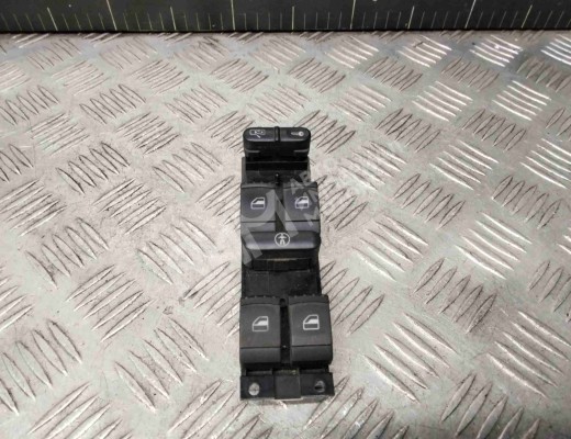 Блок управления стеклоподъемниками Volkswagen Golf IV (1J) 1997-2004  Volkswagen Golf Golf IV (1J) 1997-2004