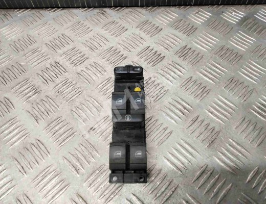 Блок управления стеклоподъемниками Volkswagen Golf IV (1J) 1997-2004  Volkswagen Golf Golf IV (1J) 1997-2004