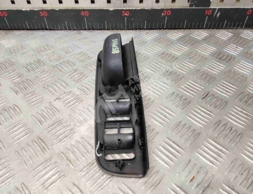 Ручка внутренняя передняя левая Volkswagen Passat B5 (3B) 1996-2000  Volkswagen Passat Passat B5 (3B) 1996-2000