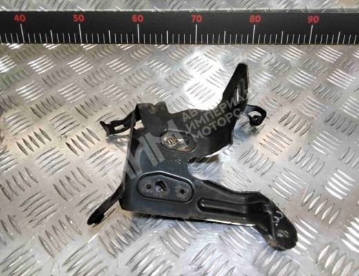 Кронштейн Volkswagen Touran I (1T) 2003-2006  Volkswagen Touran Touran I (1T) 2003-2006