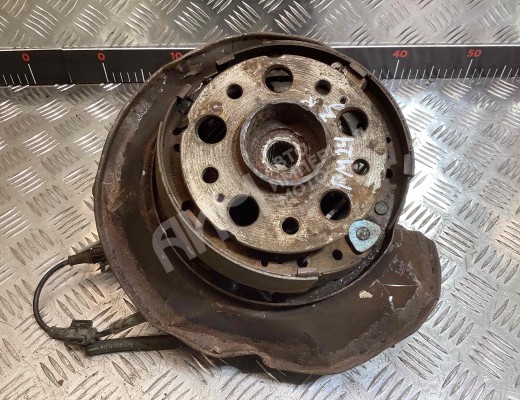 Ступица задняя правая Honda CR-V II (RD8, RD9) 2004-2006 рестайлинг  Honda CR-V CR-V II (RD8, RD9) 2004-2006 рестайлинг